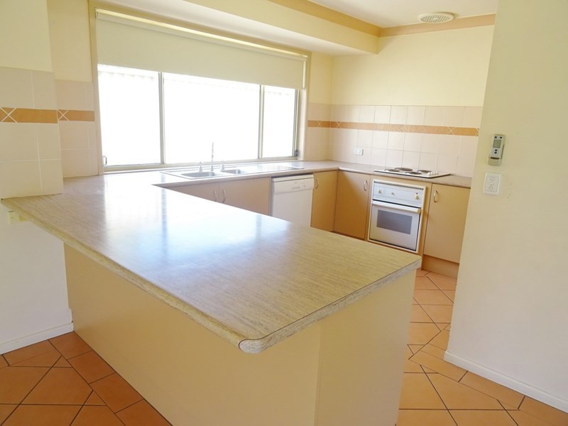 112 Monterey Keys Drive, Helensvale QLD 4212