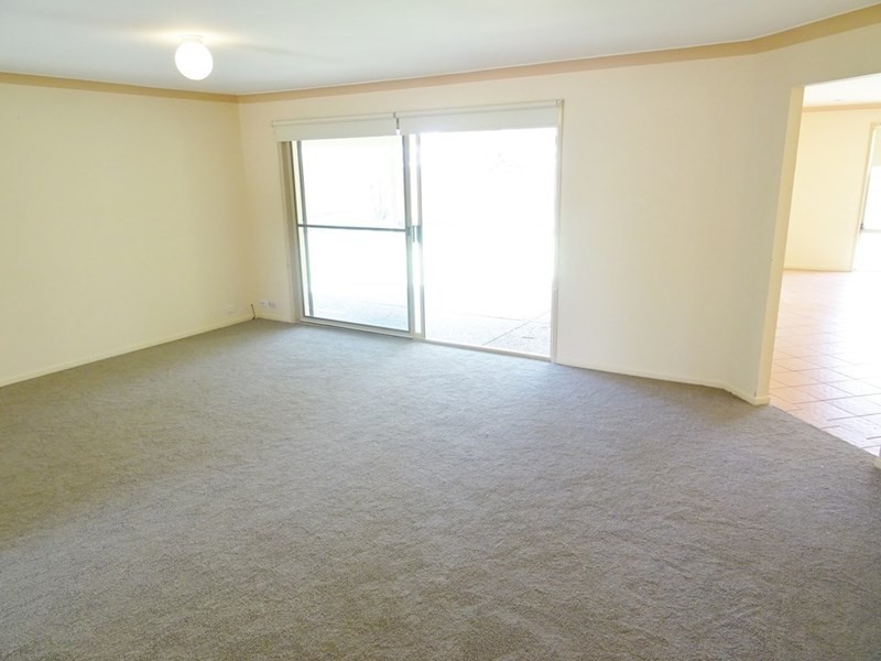 112 Monterey Keys Drive, Helensvale QLD 4212