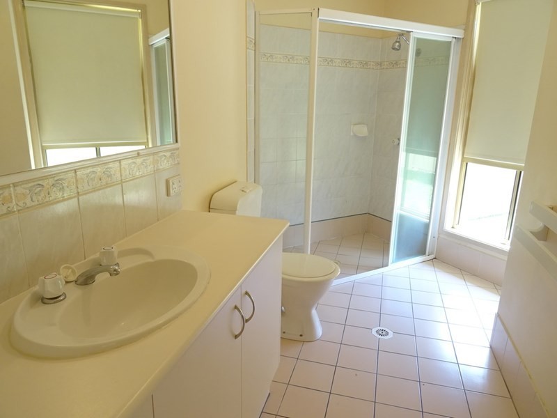 112 Monterey Keys Drive, Helensvale QLD 4212