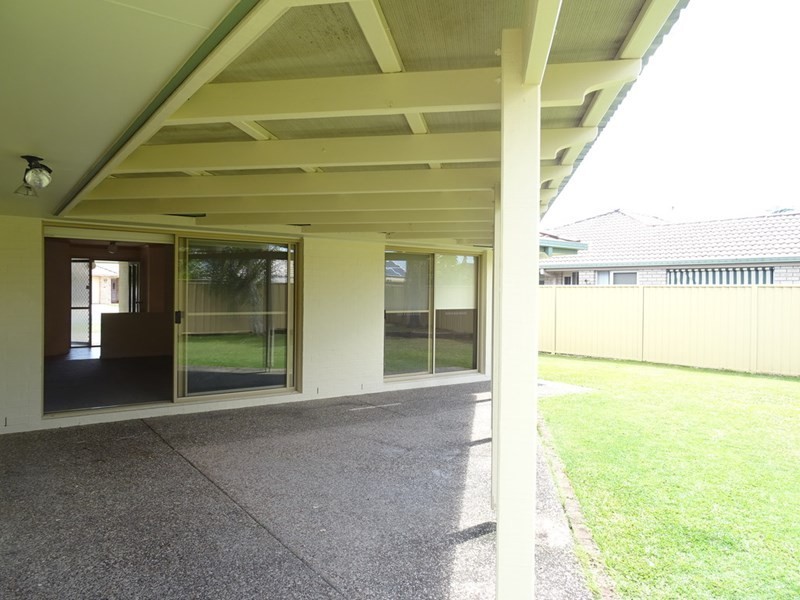 112 Monterey Keys Drive, Helensvale QLD 4212