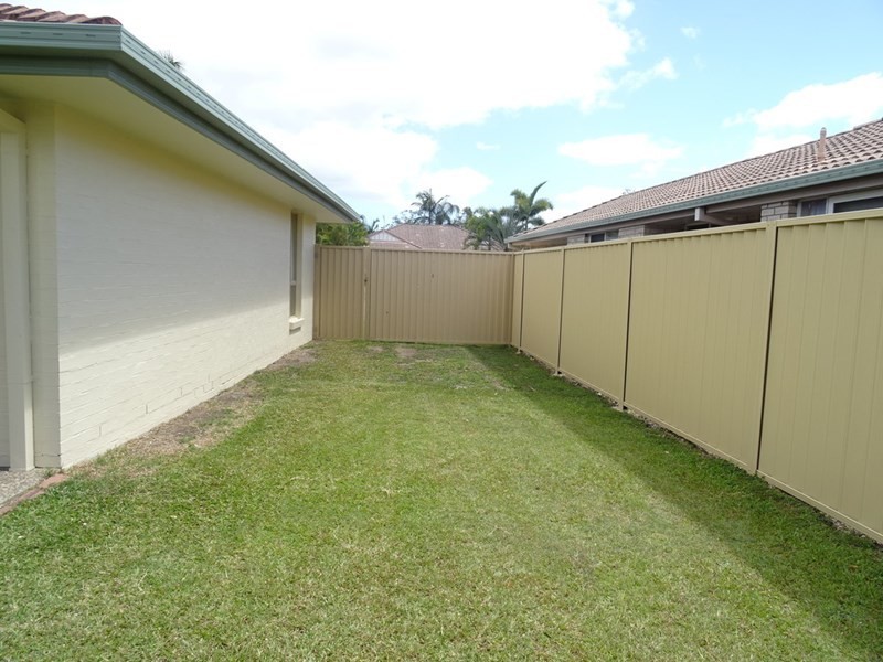 112 Monterey Keys Drive, Helensvale QLD 4212