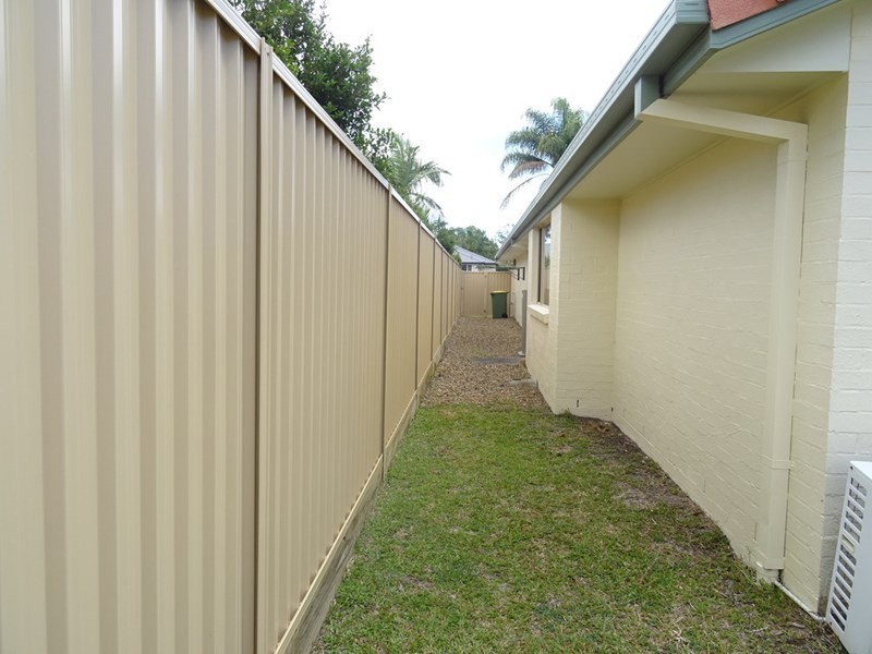 112 Monterey Keys Drive, Helensvale QLD 4212