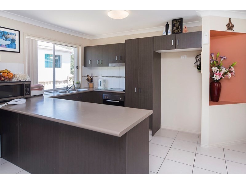 18 Saltwater Boulevard, Oxenford QLD 4210