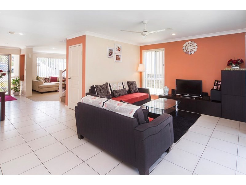 18 Saltwater Boulevard, Oxenford QLD 4210