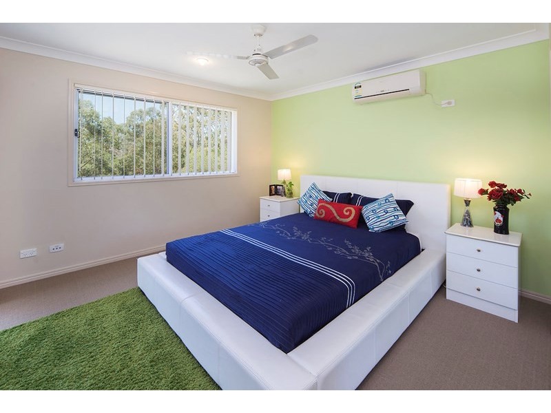 18 Saltwater Boulevard, Oxenford QLD 4210