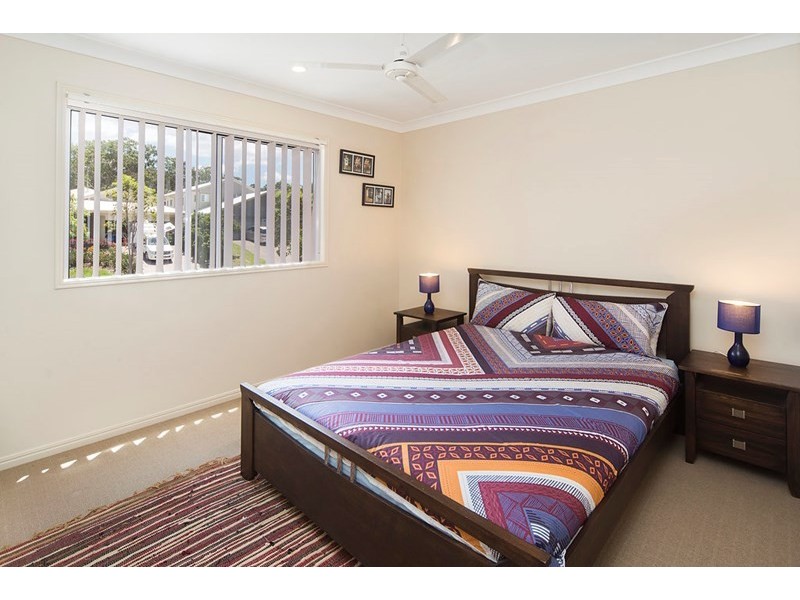 18 Saltwater Boulevard, Oxenford QLD 4210