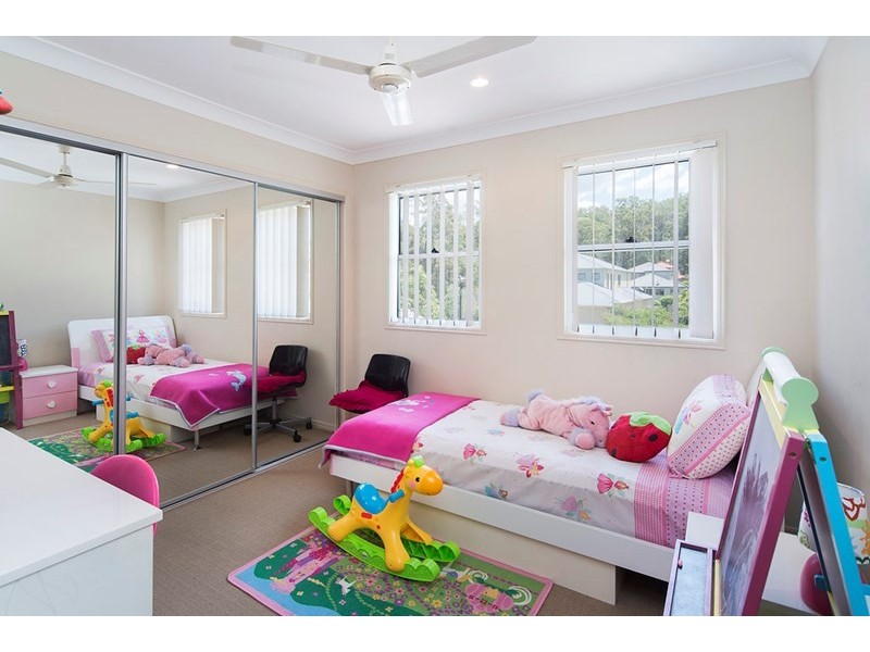 18 Saltwater Boulevard, Oxenford QLD 4210