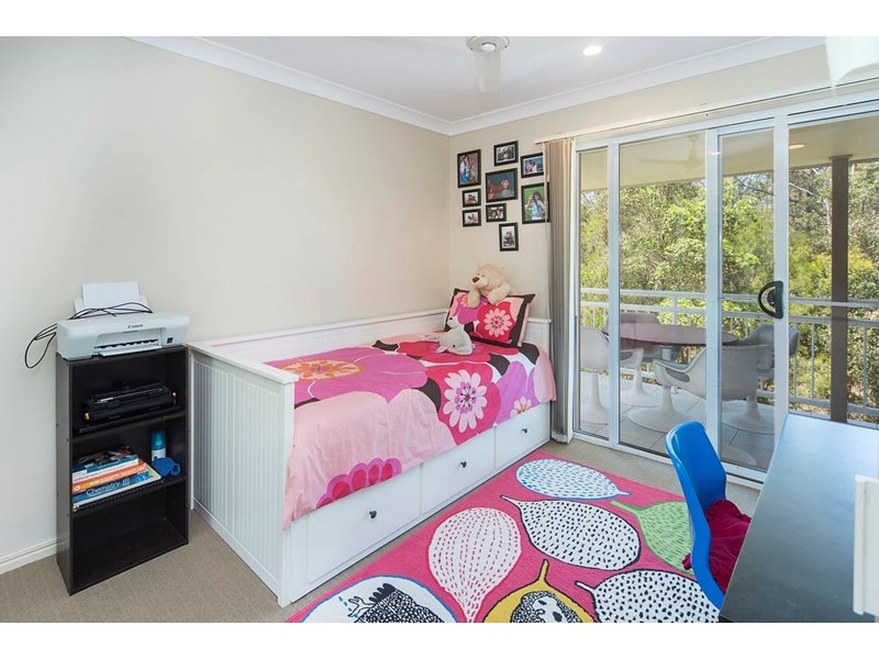 18 Saltwater Boulevard, Oxenford QLD 4210