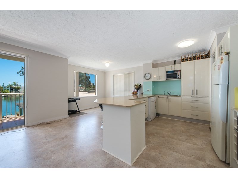 49/11-19 Taylor Street, Biggera Waters QLD 4216