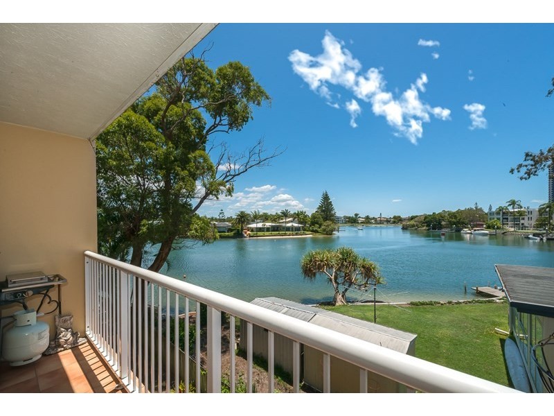 49/11-19 Taylor Street, Biggera Waters QLD 4216