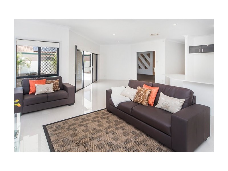 30 Tranquility Circuit, Helensvale QLD 4212