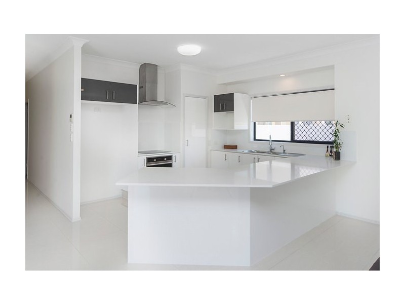 30 Tranquility Circuit, Helensvale QLD 4212