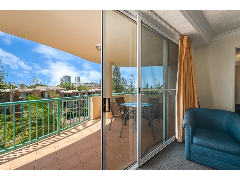 42/484 Marine Parade, Biggera Waters QLD 4216