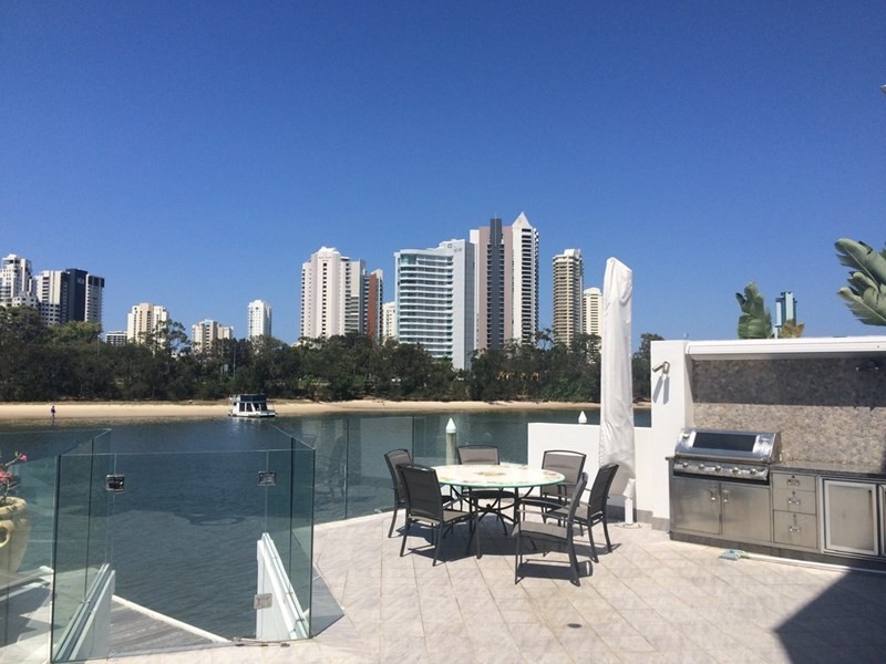 77 Commodore Drive, Surfers Paradise QLD 4217