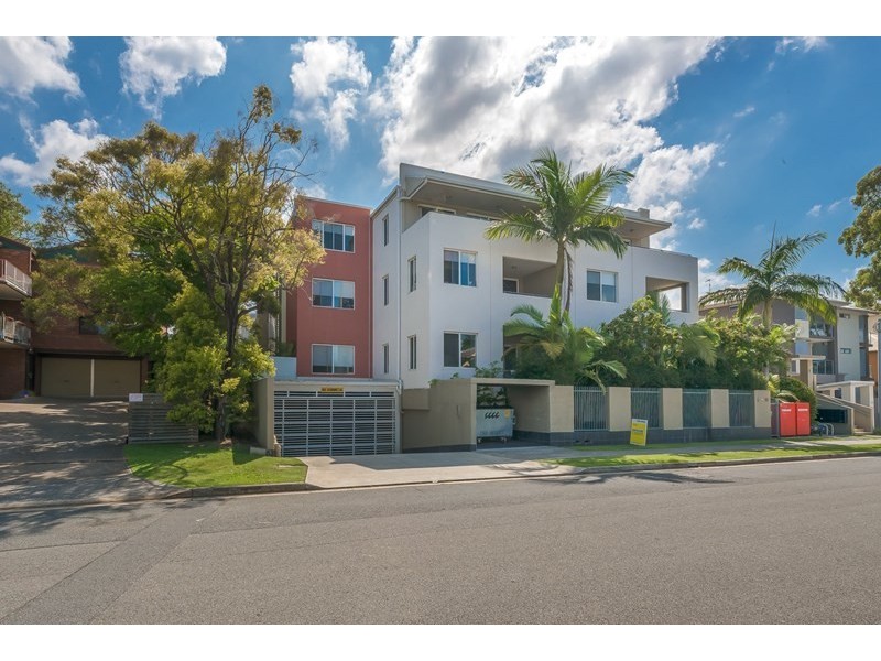 13/6-10 Rose Street, Southport QLD 4215