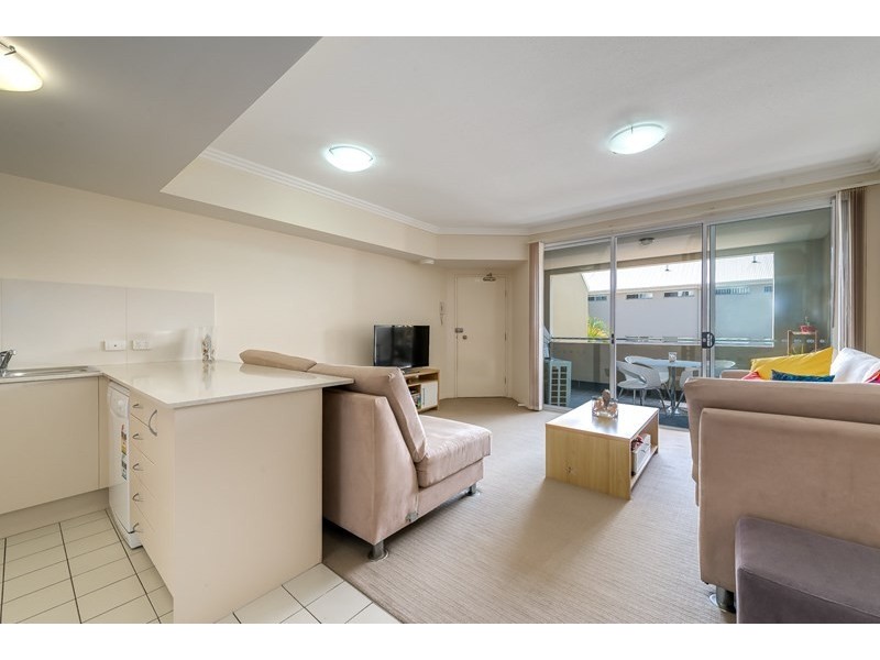 13/6-10 Rose Street, Southport QLD 4215