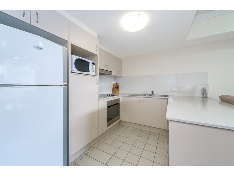 13/6-10 Rose Street, Southport QLD 4215