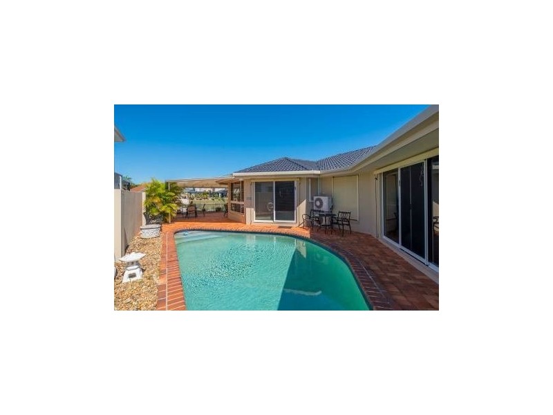 119 Pebble Beach Drive, Runaway Bay QLD 4216