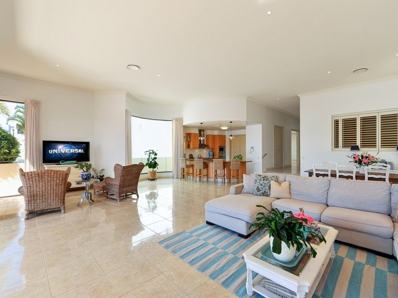 11a The Sovereign Mile, Paradise Point QLD 4216