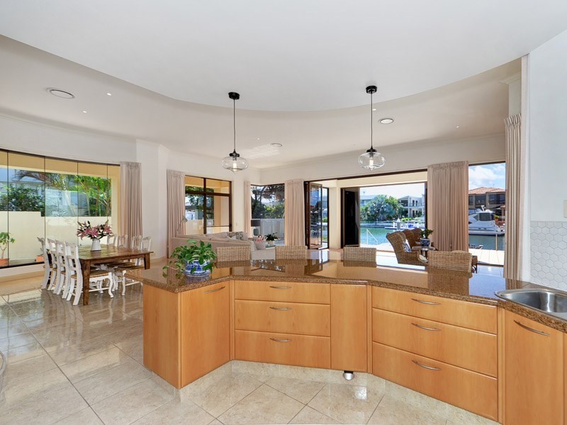 11a The Sovereign Mile, Paradise Point QLD 4216