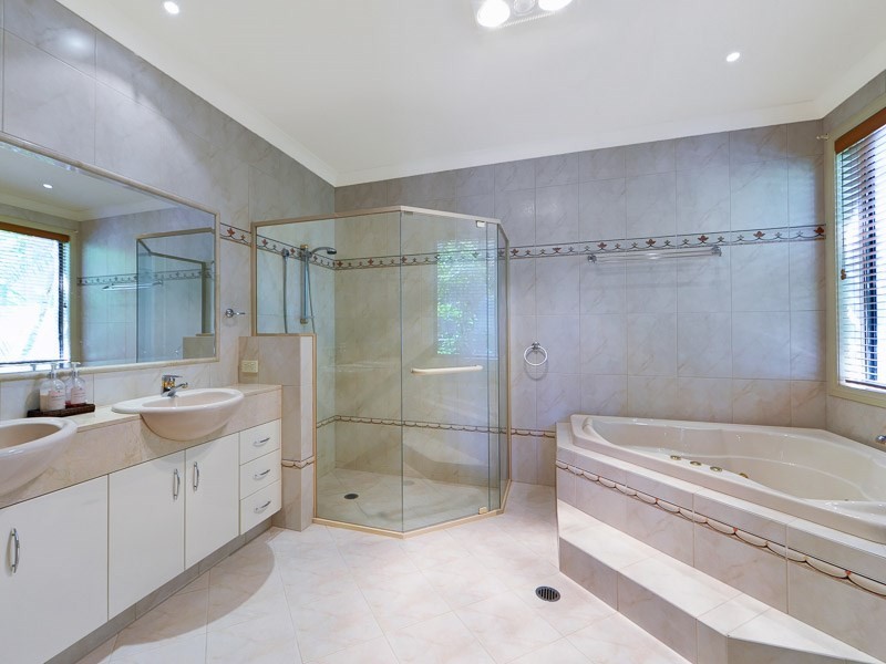 11a The Sovereign Mile, Paradise Point QLD 4216