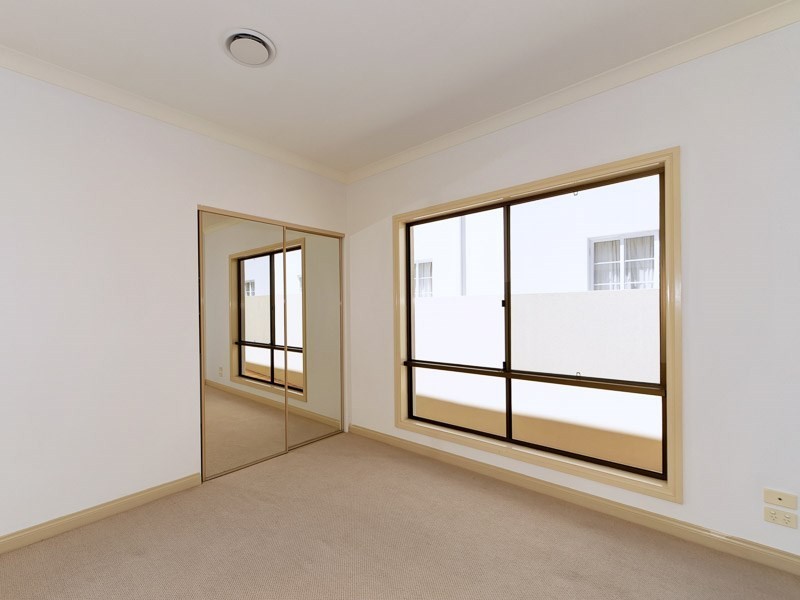 11a The Sovereign Mile, Paradise Point QLD 4216