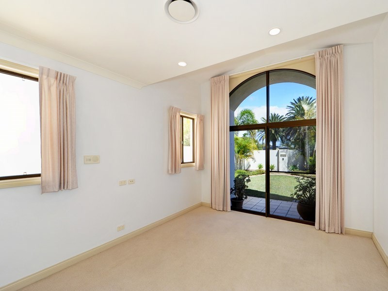 11a The Sovereign Mile, Paradise Point QLD 4216