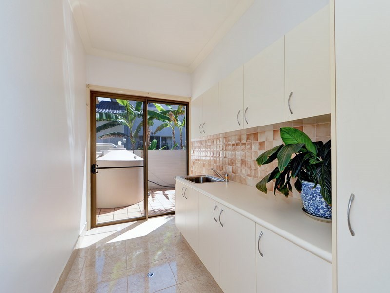 11a The Sovereign Mile, Paradise Point QLD 4216