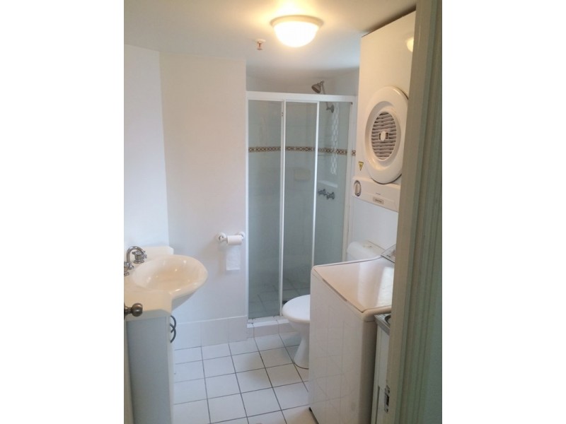 6/452 Marine Parade, Biggera Waters QLD 4216