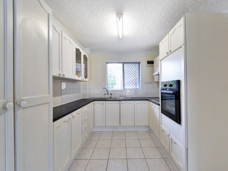 20/224 Marine Parade, Labrador QLD 4215