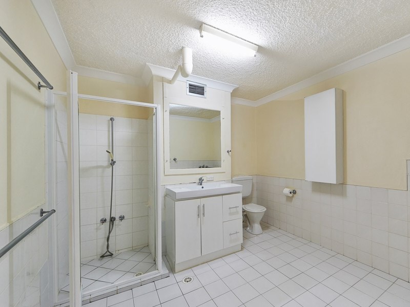 20/224 Marine Parade, Labrador QLD 4215