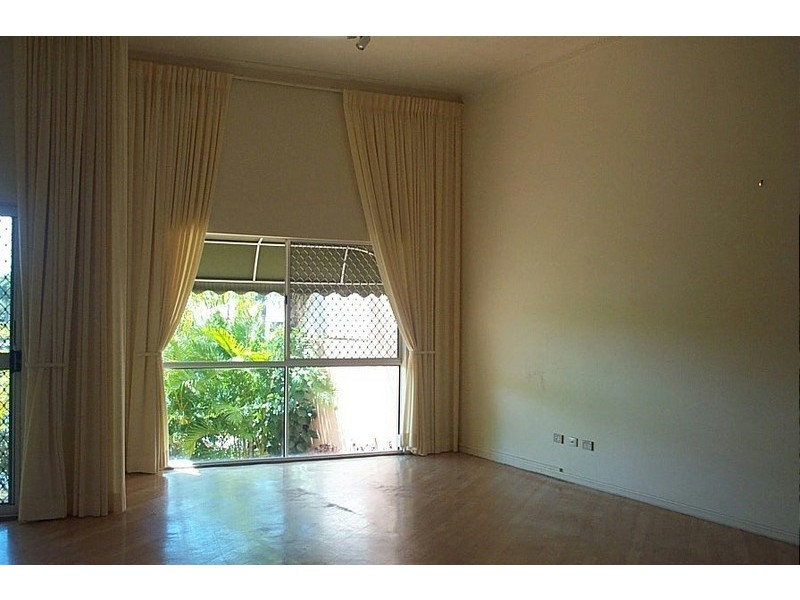 20/100 Morala Avenue, Runaway Bay QLD 4216