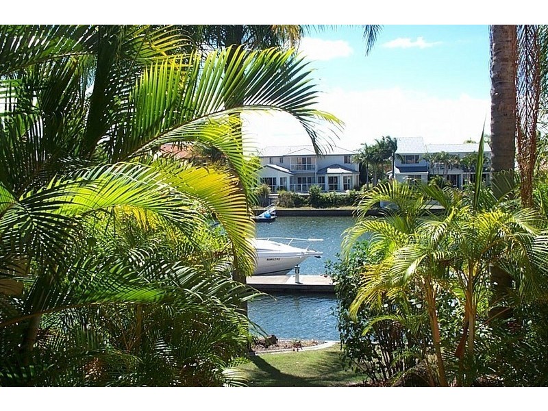 20/100 Morala Avenue, Runaway Bay QLD 4216