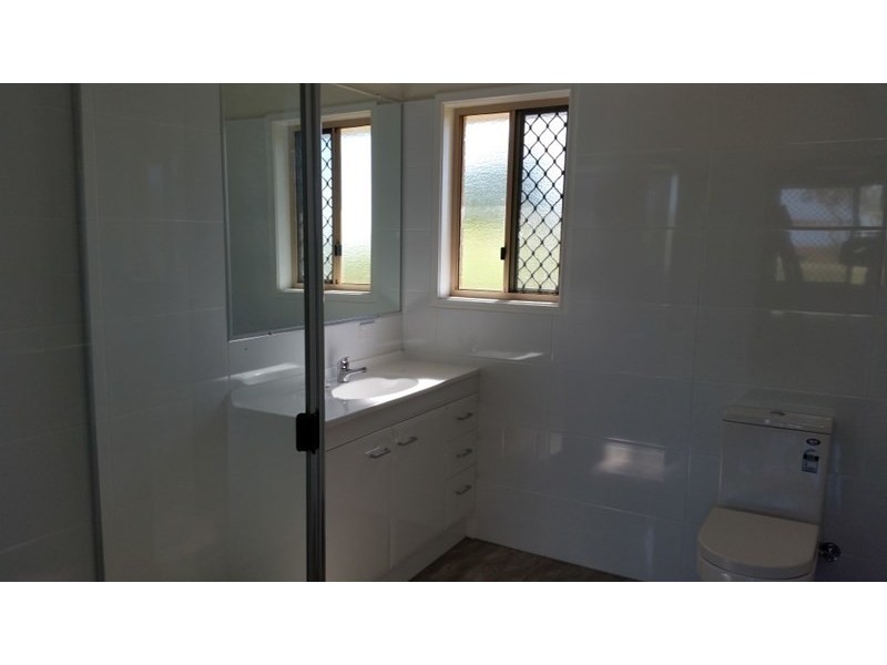 25 Hustons Place, Pirrinuan QLD 4405