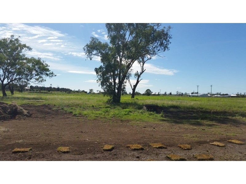 25 Hustons Place, Pirrinuan QLD 4405