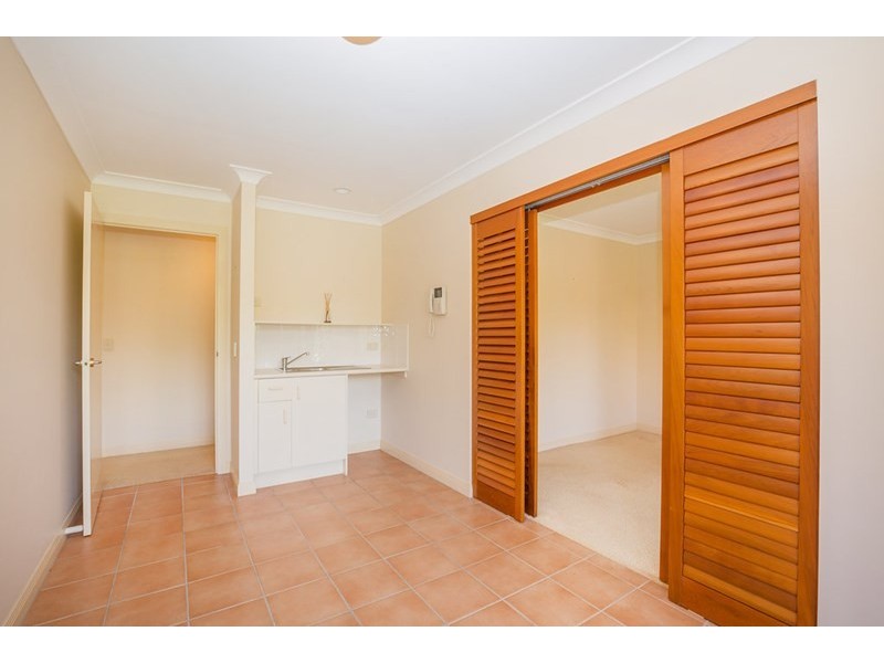 61 John Lund Drive, Hope Island QLD 4212