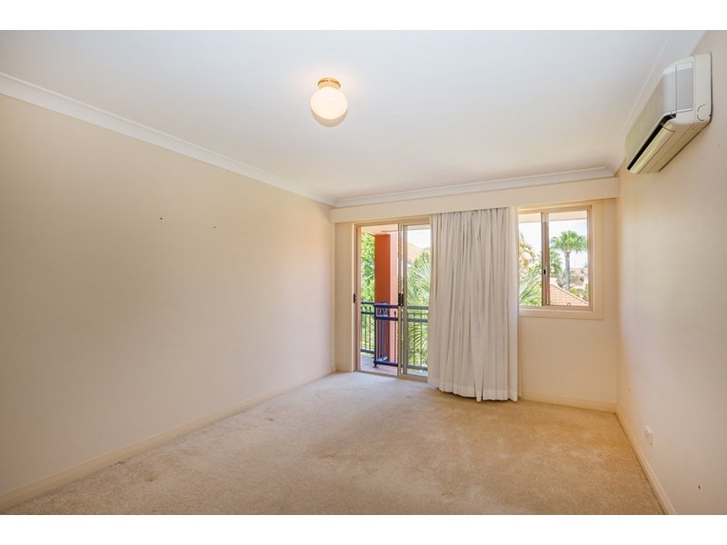 61 John Lund Drive, Hope Island QLD 4212