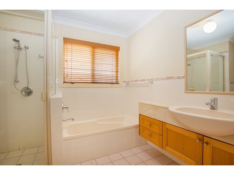 61 John Lund Drive, Hope Island QLD 4212