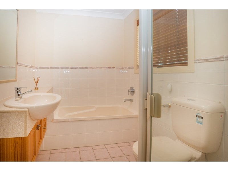 61 John Lund Drive, Hope Island QLD 4212