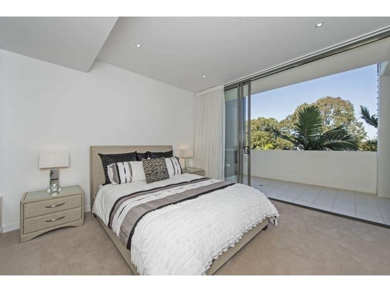 1205/1 Sunset Avenue, Paradise Point QLD 4216
