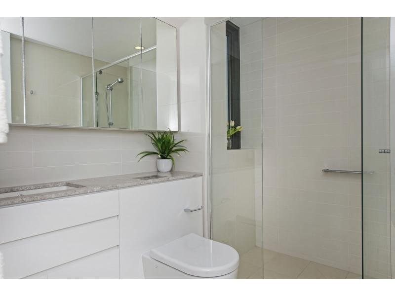 1205/1 Sunset Avenue, Paradise Point QLD 4216