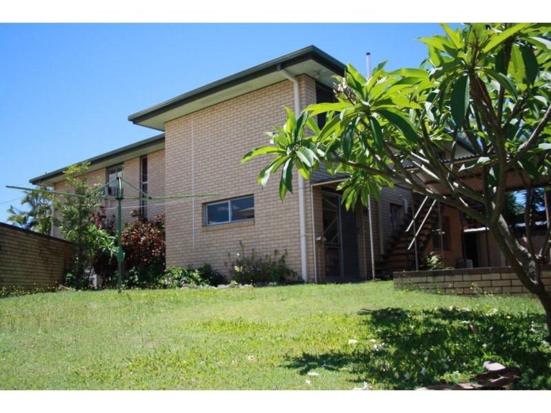 14 Kilmartin Esplanade, Biggera Waters QLD 4216