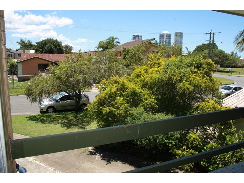 14 Kilmartin Esplanade, Biggera Waters QLD 4216