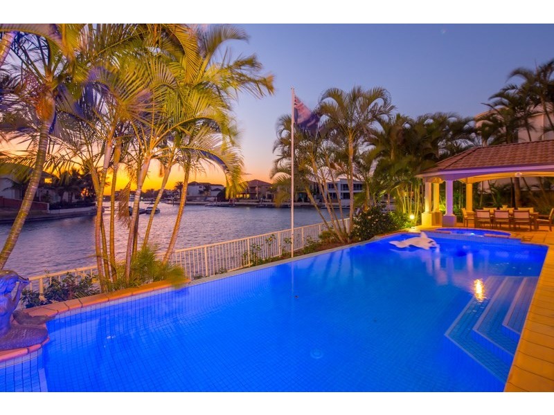 40-42 The Peninsula, Sovereign Islands QLD 4216