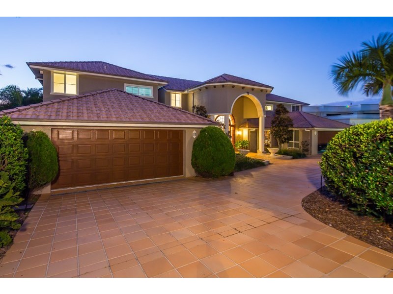 40-42 The Peninsula, Sovereign Islands QLD 4216