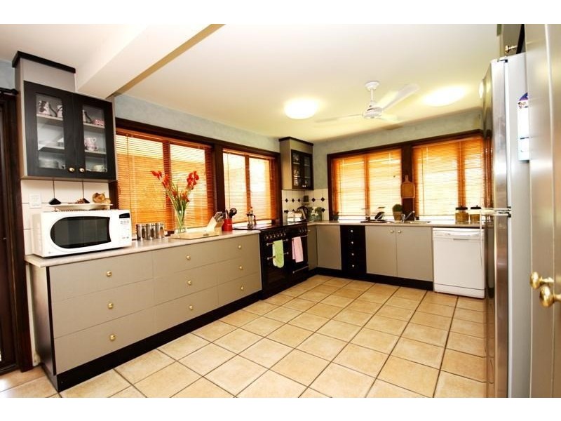 3 Dirk Hartog Place, Hollywell QLD 4216