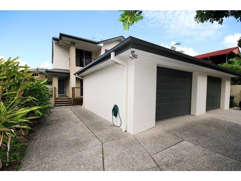1/82 Slayter Avenue, Bundall QLD 4217