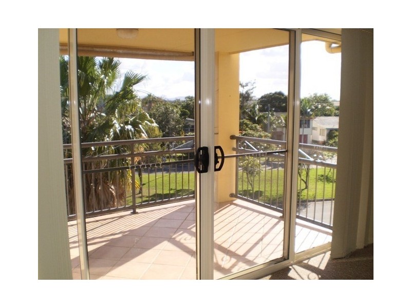 8/12 Oleander Avenue, Biggera Waters QLD 4216