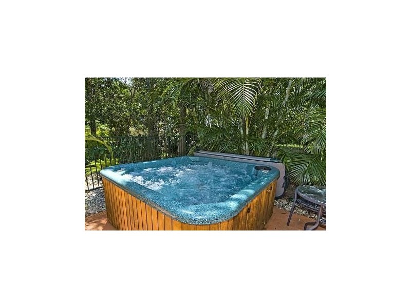 22 Bundarra Street, Coombabah QLD 4216