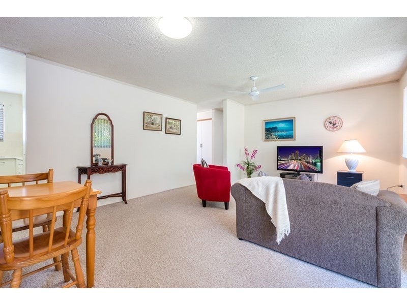 1/61 Bayview Street, Runaway Bay QLD 4216